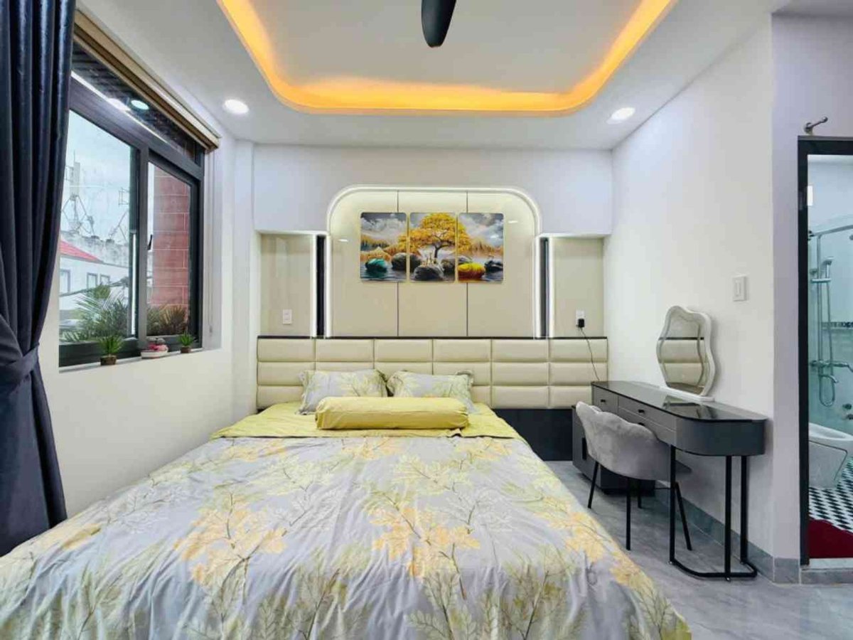 Nhà mặt tiền 6 tâng full nội thất tháng máy