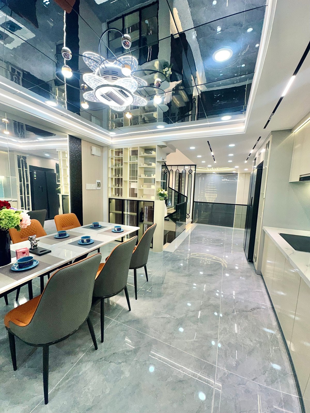 Nhà đẹp mới xây 5 tấm