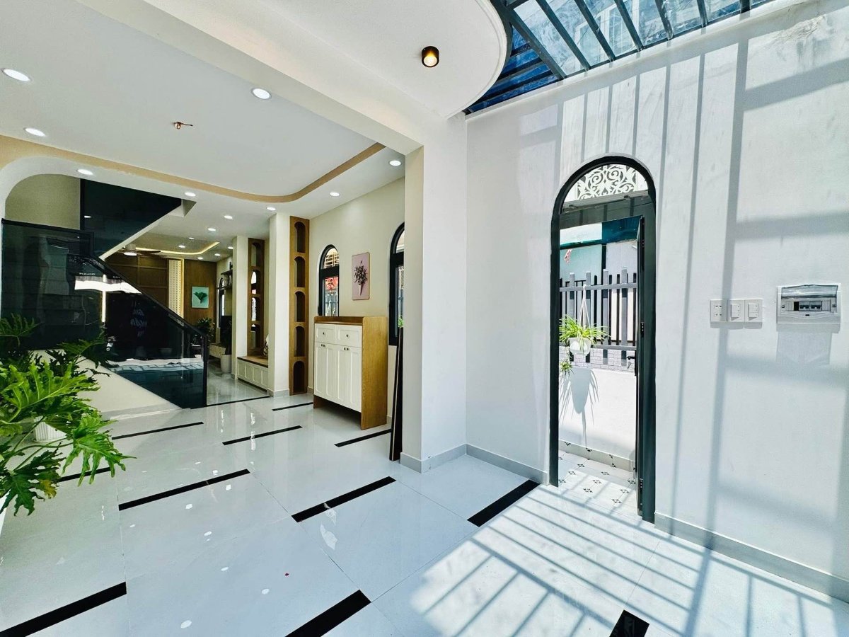 Nhà 4 tầng full nội thất