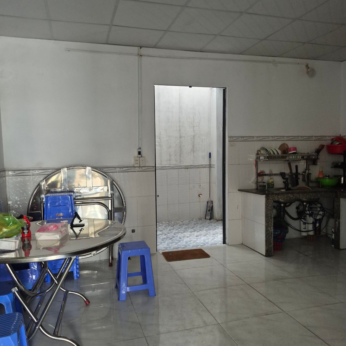 Nhà mặt tiền 