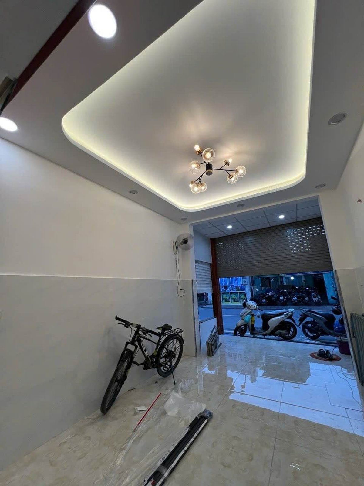 Nhà mặt tiền chợ — Trịnh thị miếng .nguyên ảnh thủ .hóc môn