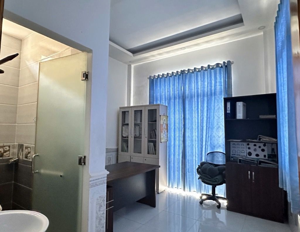 Nhà đẹp kinh doanh