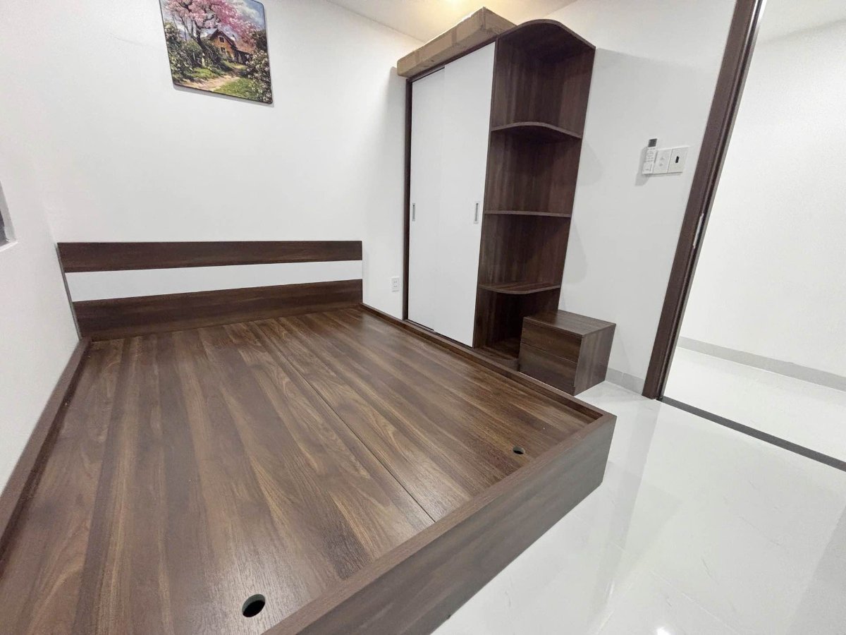 Nhà 2 tầng hẻm oto
