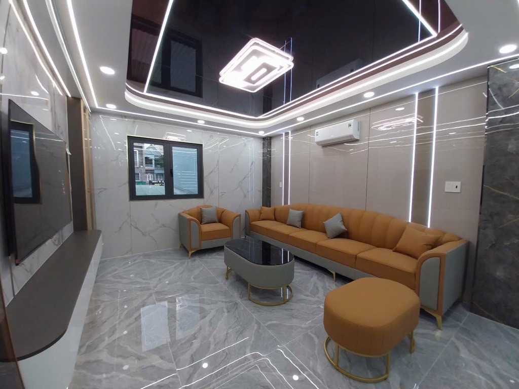 Nhà 5 tầng chủ đã giảm giá