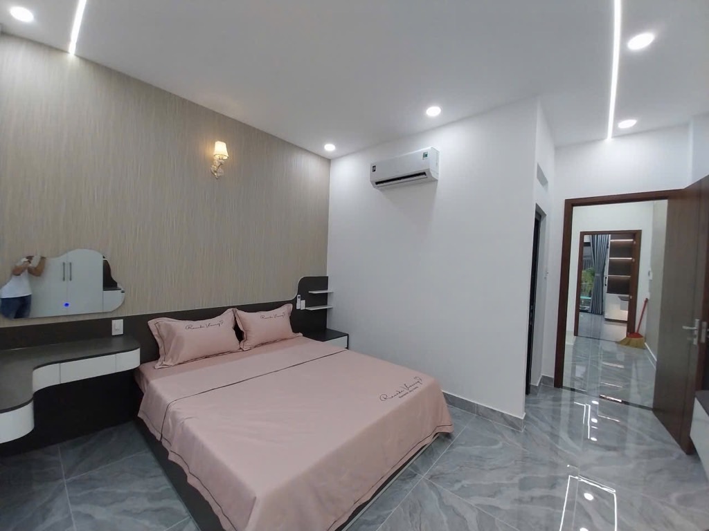 Nhà 5 tầng chủ đã giảm giá