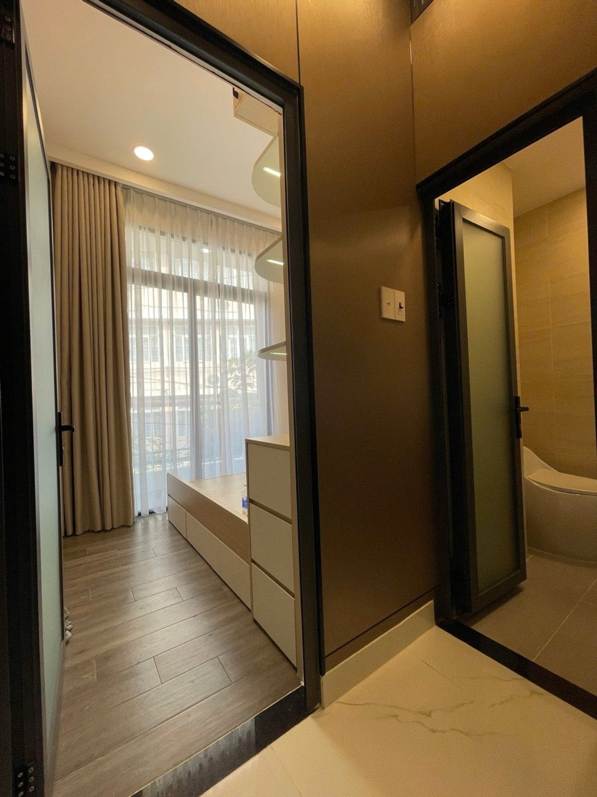 New 2-story house, fully furnished