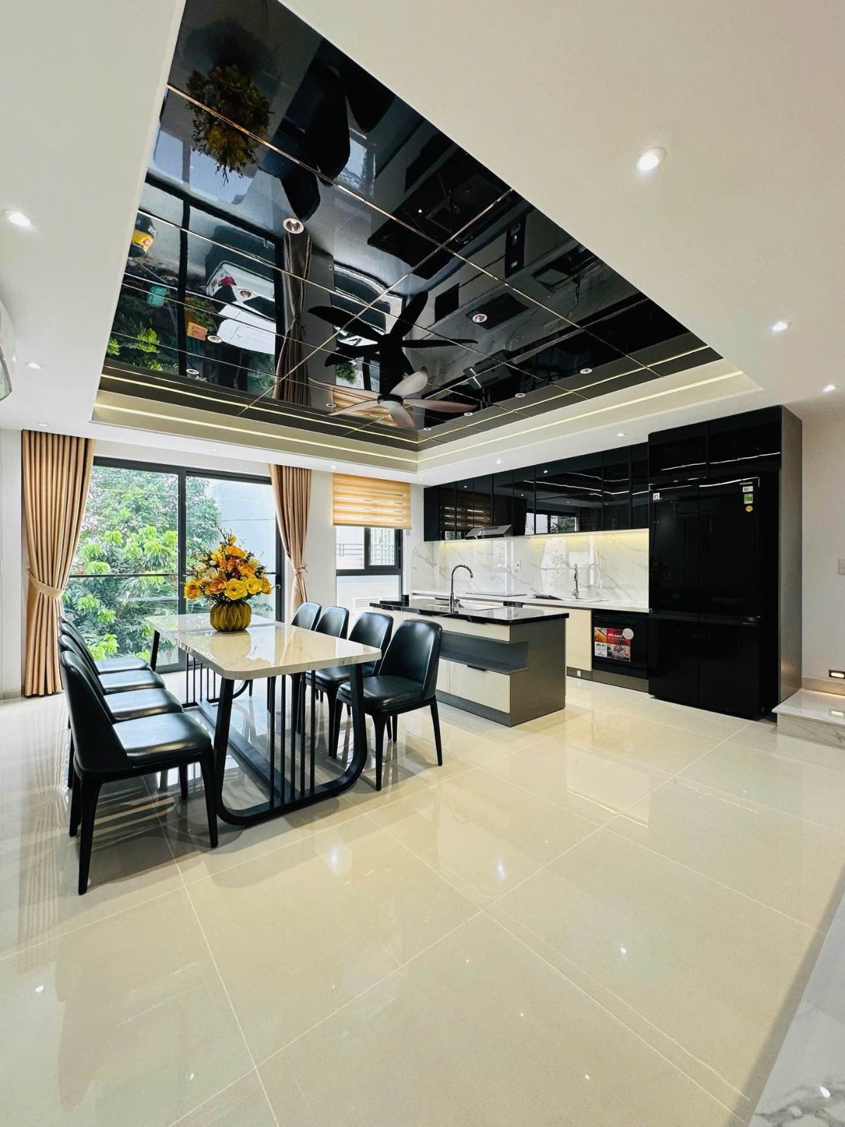 Nhà hẻm 8m