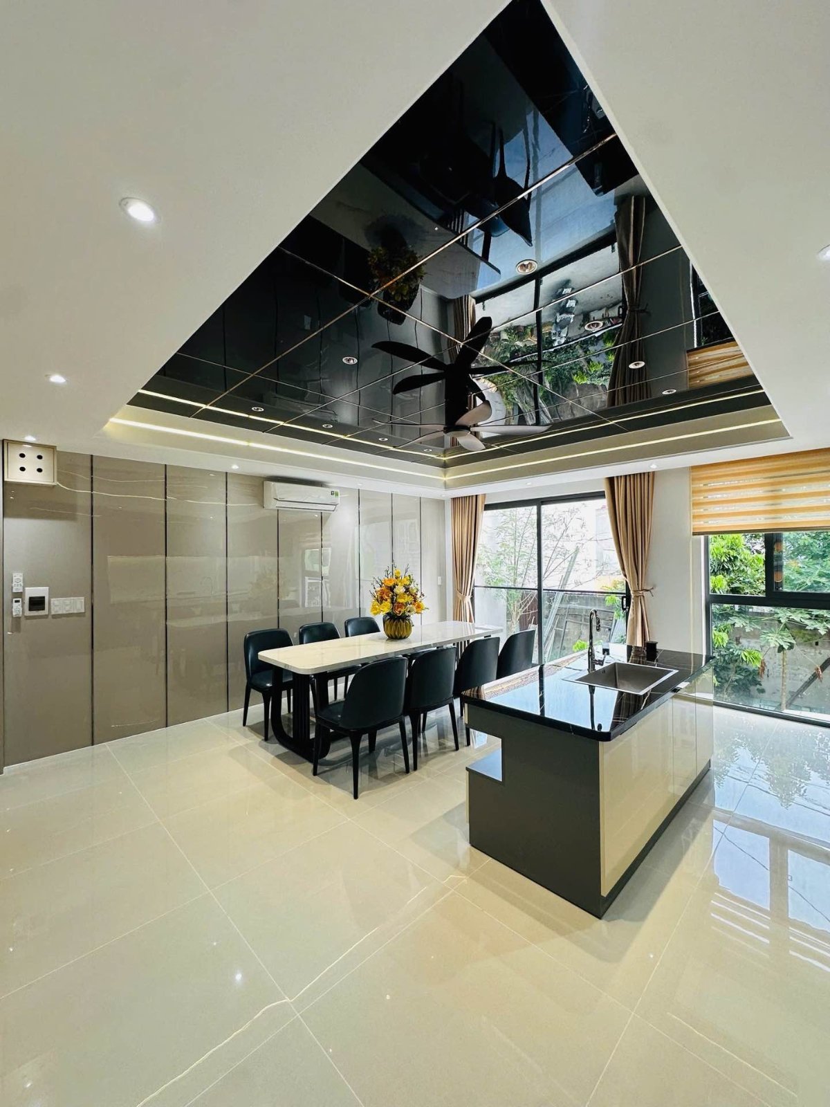 Nhà hẻm 8m