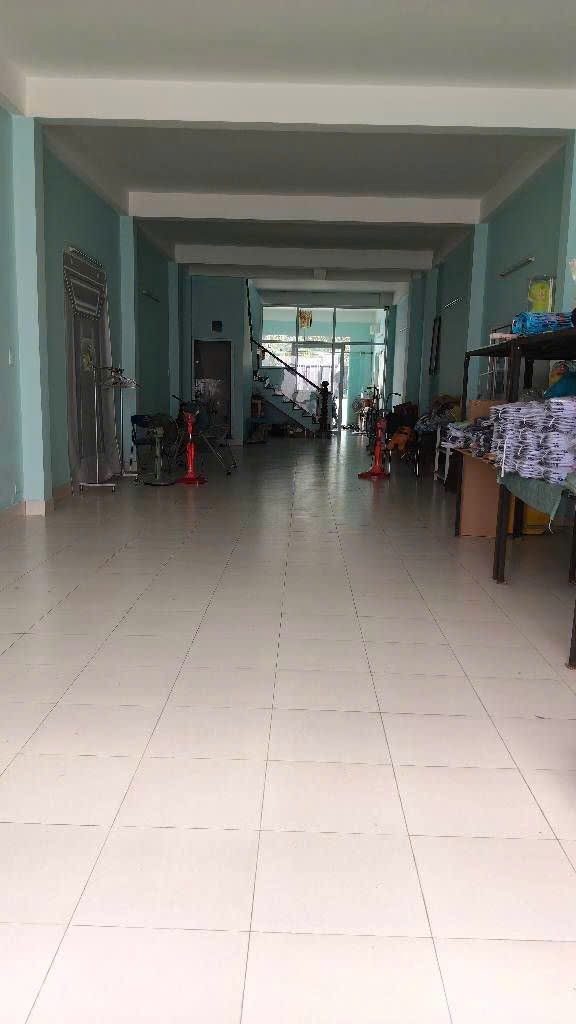 Nhà mặt tiền khu hóc môn — Hóc môn .lê thị hà .nguyễn ảnh thủ