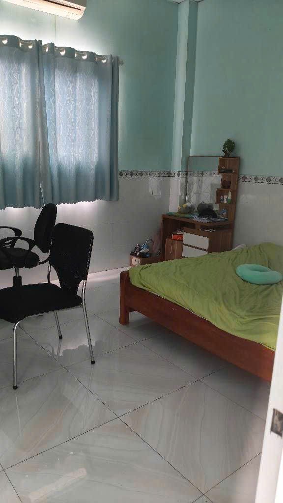Nhà mặt tiền khu hóc môn