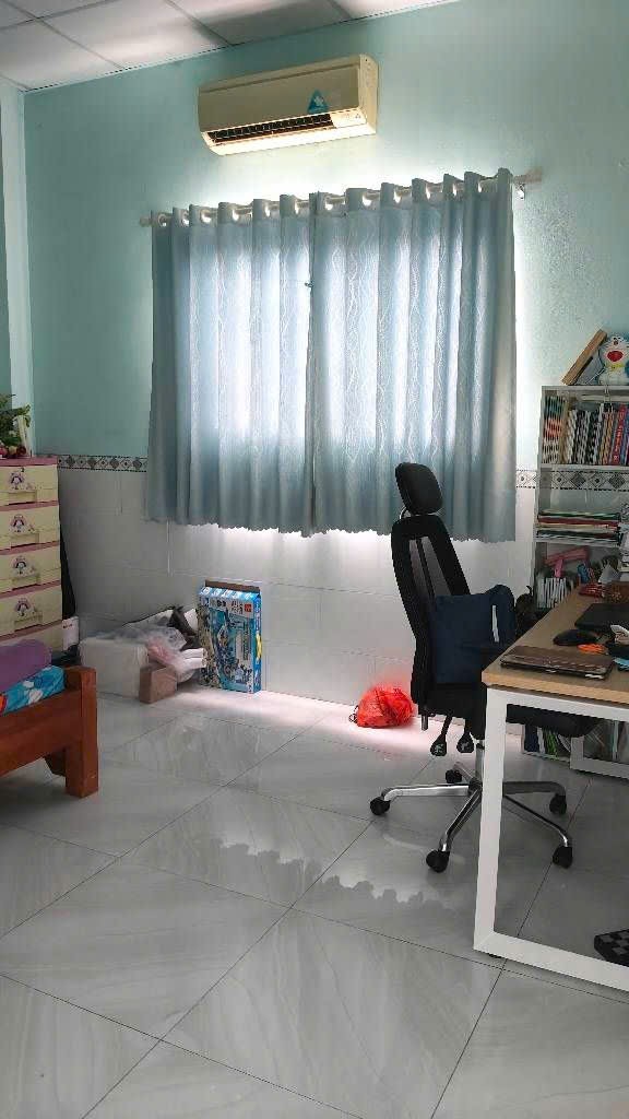 Nhà mặt tiền khu hóc môn