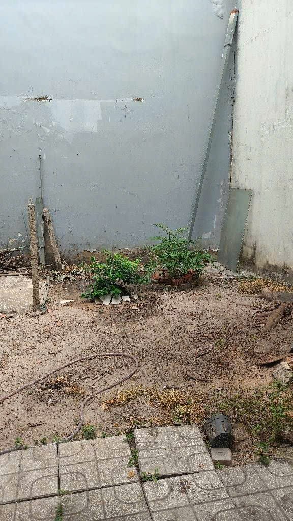 Nhà mặt tiền khu hóc môn