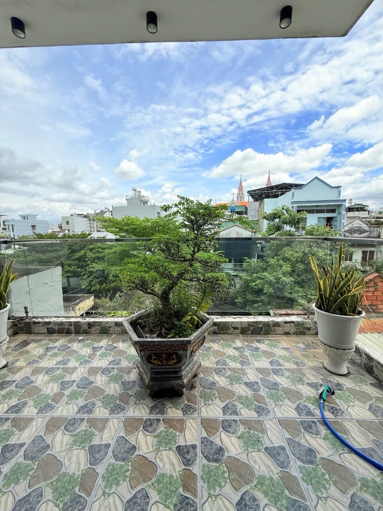 Nhà 2 mặt tiền — Đường song hành .lê thị hà .nguyễn văn bứa