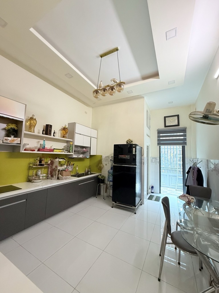 Nhà 2 mặt tiền