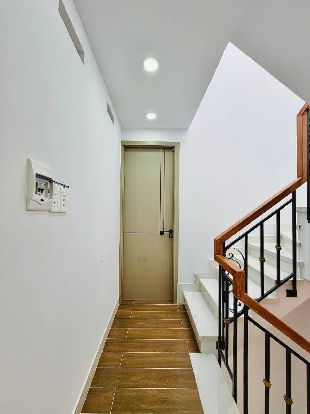Nhà 5 tầng gò vấp