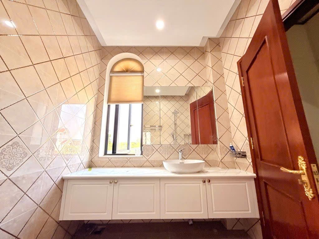 Biệt thự kế vinhome