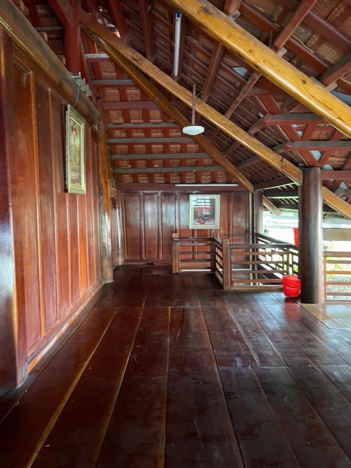 Buêtj thự vườn dt khủng