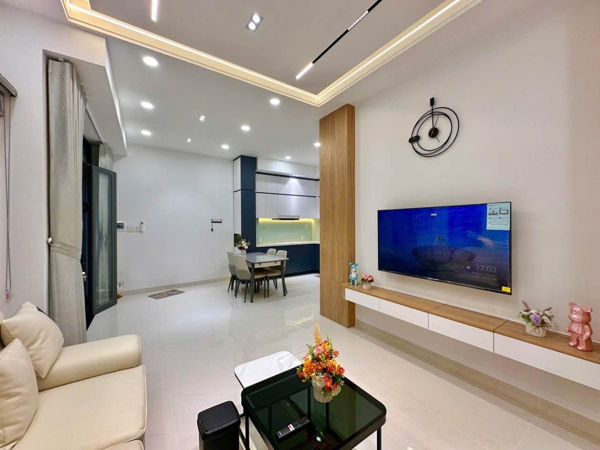 Nhà 4 tầng đang chờ thuê